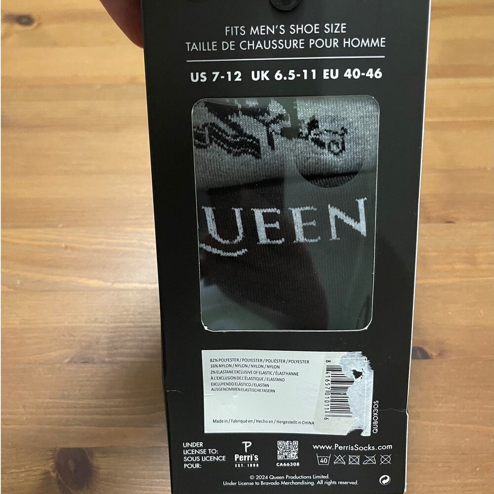 Queen Knit Crew Socks 3 Pairs NEW in Box Perri's Mens Black Work Music Band Gift - Picture 5 of 11
